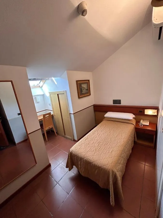 Hotel Aspromonte Milan 3*,