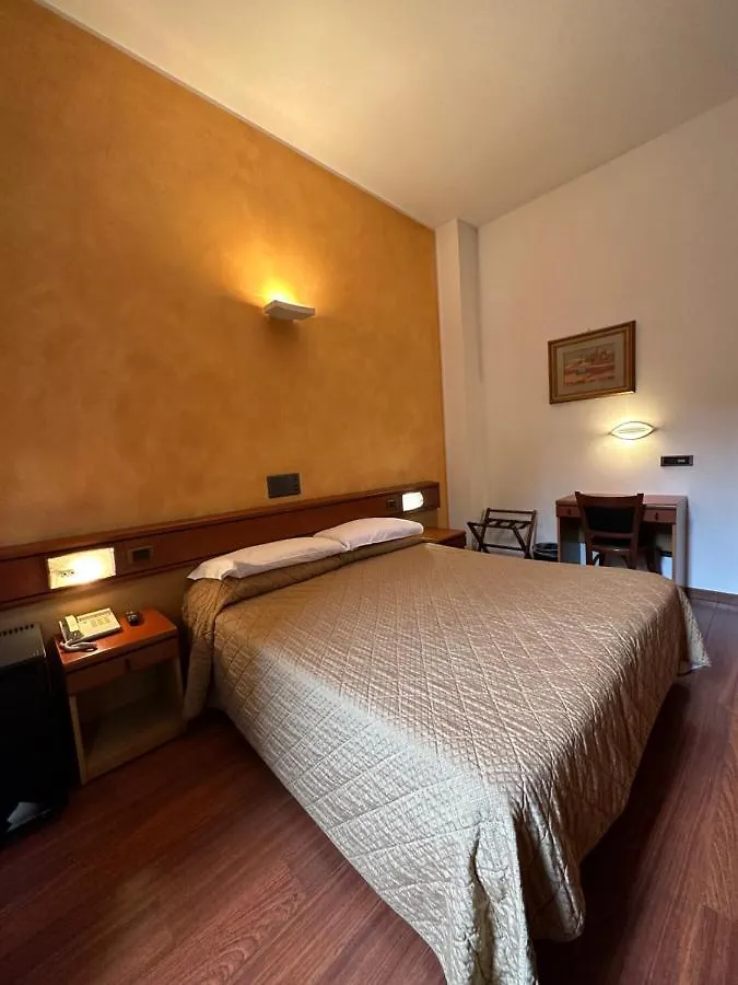 Hotel Aspromonte Milan 3*,